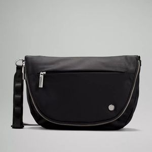 Ll torebki dla kobiet na ramionach siłownia biegająca na zewnątrz sportowy telefon z monety torebka klatki piersiowej Regulowane Crossbody Funny Messenger Bags68wt