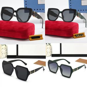 Óculos de sol de designer de moda para mulheres, óculos retrô clássicos, polarizados, óculos de sol impressos com letra lateral, occhiali, óculos de proteção UV400, moldura completa com caixa