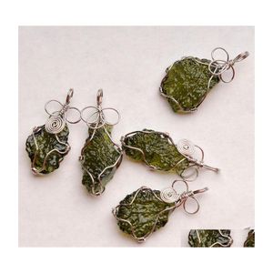 Pendant Necklaces Natural Moldavite Green Crystal Energy Stone For Men And Women Couple Necklace Fine Jewelry Lj201016 620 Q2 Drop D Dhks4