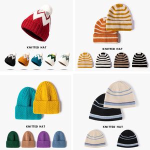 Neutral Cap Jacquard Winter Men's Cashmere Cap Warm Women's Hat Sticked Cap med anpassad logotyp DF038