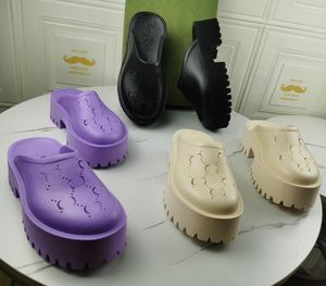 Damskie markowe buty na platformie perforowane podwójne sandały G Projektant hibiskusa czerwone gumowe kapcie 2023 Top luksusowa moda klasyczne damskie plażowe paski płaskie klapki