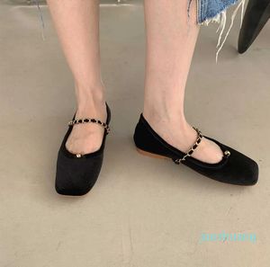 Flatbottnad fransk stil Mary Jane Single Shoes Women's Shoes New Style Square Head Shallow Mouth Mormors skor p￥ v￥ren och h￶sten 56