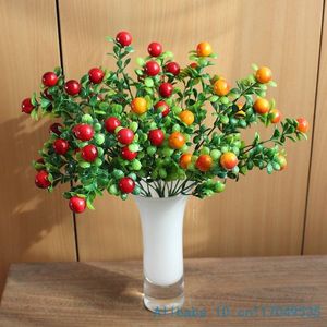 Flores decorativas grinaldas 1 pcs lindo plástico artificial arbusta vermelha berry verde planta casamento caseiro de decoração f219
