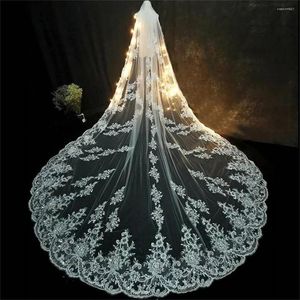 Bridal Veils Luxury Wedding 400cm Lace Appliqued Sequins Edge One Layer Custom Made Veil With Comb Accessories