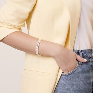 Charm Armbänder 2023 Fashion Double Pearl Armband hohe Qualität bei Frauen Fügen
