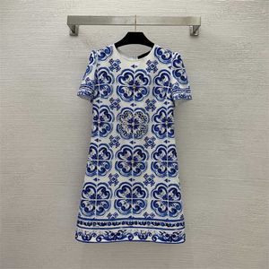 Tasarımcı Elbise Sıcak Matkap Çiçek Baskı Lüks Marka Elbise Baskı Mürettebat Tasarım Arka Fermuarı Kısa Kollu Maxiskit Kadın Giysileri