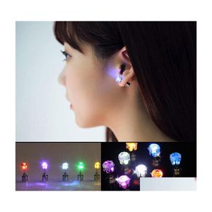 Novelty Lighting Brelong LED Earring Light Up Crown Glowing Crystal rostfritt Ear Drop Stud smycken f￶r dans/Xmas/KTV -fest Kvinnor G DHMFX