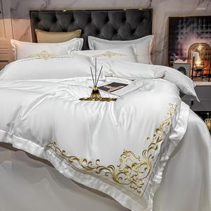 Sängkläder sätter 3 st. Uppsättning klädsel av hög kvalitet sovrum täcke kuddar ensemble känslig design för heminredning