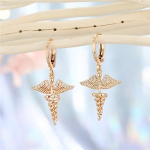 Hoopörhängen 1Pair Gothic Shiny Rhinstone Wing Scepter For Women Vintage Punk Crystal Cupid Angel Small Ear Stud Jewelry E698