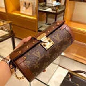 Cross Body bag Cross Body Evening Bags Outlet Online Sale Old-style Womens 2023 New Babylon Chain Cowhide Cylinder Messenger Tidal Pillow Bag