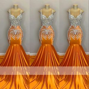 Mermaid Prom Dresses Orange Sier Crystal Beading Plus Times Arabic Sheer Neck Illusione Sleevelessa Sunda da festa Formale Spazza