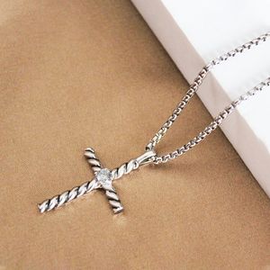 Fashion Necklace for Men Women Retro Cross Pendant Necklace Inlaid Zircon Classic Jewelry Anniversary Valentine's Day