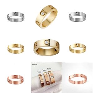 Anel de designer Anel de amor de prata Aço de titânio Homens e mulheres Jóias de ouro rosa Casais Anel de Natal Presente de festa Casamento Jóias de Natal Tamanho do presente 5-11 de largura 4-6 mm