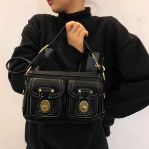 Vintage Cool Girl Dark punk metalowa torba na ramię Women Moto Biker Style Quild Trend Crossbody Satchel Retro torebka 230209