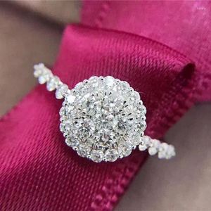 Bröllopsringar White Zircon Round Stone Ring Luxury Crystal Engagement Vintage Silver Color Thin for Women Fashion Jewelry