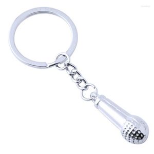 Keychains Creative Microphone Keychain Music Gifts Key Chain Metal Ring Fashion Keyfob Tools