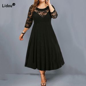 Sukienki w dużych rozmiarach Osobowość Street Street Corking 3/4 Rękaw Jesienna Załoga Szyjka Czarna Plus Size Big Hem Long Sukienka dla kobiet 6xl 230209