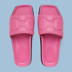 Tasarımcı Yeni Kadın Terlik Kare Düz Sandalet Yaz Deri Daireler Konfor Ayakkabıları Yürüyüş Ayakkabıları Deniz Farket Parçaları 35-45
