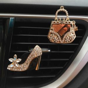Interiördekorationer Decor Diamond Purse Air Freshener Auto Outlet Parfym Clip Scent Diffuser Bling Crystal Car Accessories Women Girls 0209