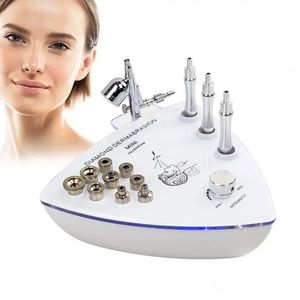 Hemanvändning mini diamant dermabrasion ansiktsmaskin bra användbar dermabrasion maskin med syresprutare