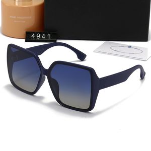 Nya 2023 Fashion Designer Solglasögon Mode Glasögon Goggle Outdoor Beach Solglasögon För Man Kvinna Valfri Triangulär signatur med Box 2023