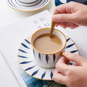 Muggar Creative Classic Ceramic Coffee Mug With Gold Handgrip Handmade Big Pottery Tea Cup Travel Kitchen Tabell Provement Nordic Home Decor