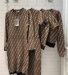 Damen-Freizeitkleider, klassisches Vintage-Strickkleid, Modedesigner-Pullover, voller Buchstabe, luxuriöses Senior-Kurzarm-Langarm-Top