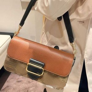 Shoulder Bags Autumn and Winter 2023 New Women's Morgan French Stick Handheld Belt Underarm One Crossbody Small Square