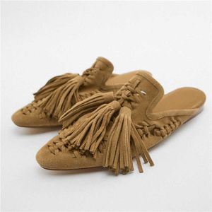 Fringed 2024 Mulheres novos chinelos de malha esbelta Hollow Out Summer Summer Beach Slides Casual Tassels Lazy Mules Feminino Gladiator Sandals T230208 5A3BF