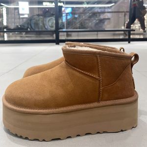 5 cm Kvinnor snökängor australien Klassisk ultra mini plattformsstövel Fårskinn Shearling Charcoal kastanj svart brun modekomfort vinter dam designerstövlar