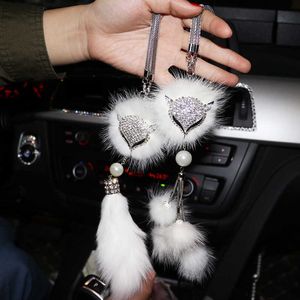 Dekorationer Ny pendel Bling Diamond Crystal Fox Fur Ornaments bakspegel som hänger för flickor Rhinestone Car Interior Decoration 0209