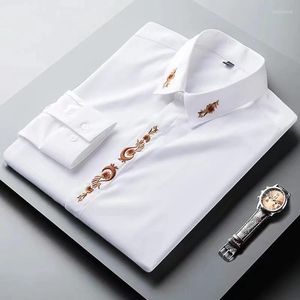 Mäns casual skjortor Autumn Högkvalitet 2023 White Men's Long Sleeve Slim Fit Non Stryking Embroidered Shirt Korean Simple Top