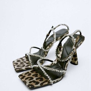 Verão nova marca Suojialun Women Sandal Fashion Crystal Thin Heel High Sapta Sexy Sapta de Leopard Sandals Dress Shoe 79D0 S