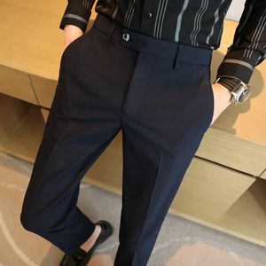 Męskie spodnie w stylu brytyjski wiosenny letni kombinezon dla mężczyzn odzież Prosta biznes formalne noszenie Slim Fit Proste Office Spodni 42 40 230209