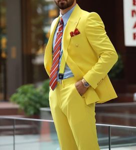 Męskie garnitury żółte podwójne piersi dla mężczyzn weselne impreza biznesowa noś smoking na zamówienie przybycie 2-częściowe spodnie kurtki kostium homme