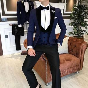 Men's Suits Navy Three Pieces Men Peaked Lapel Formal Tuxedos For Wedding Custom Made Prom Blazers (Jacket Pants Vest)