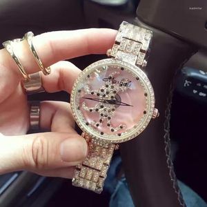 Zegarki kieszonkowe Kreatywne pieniądze lampart kobiety oglądają rotację mody lady kwarc