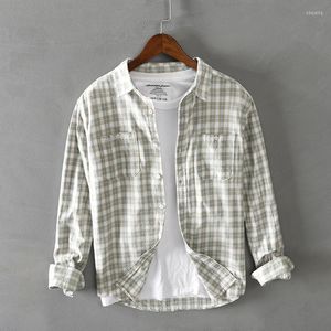 Mäns casual skjortor Autumn och Spring Men's Plaid Long Sleeve Cotton Shirt Harajuku Dubbelfickor Knapp uppåt blusar för människan