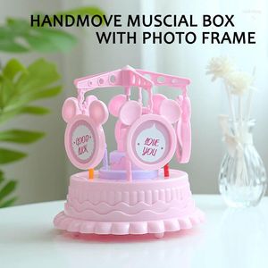 Figuras decorativas Presente criativo presente Princess Handmove Box Musical Po Frame Plástico Cartoon FG1239