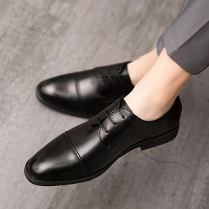 Moda sukienka biznesowa buty nowe klasyczne skórzane garnitury buty modne sukienki ślubne buty men men Oxfords Designer