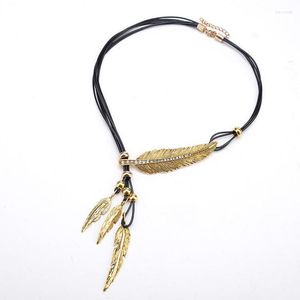 Pendant Necklaces Feather Leaf Black Leather Cord Necklace European And American Vintage Sweater For Women Jewelry 2Z60C3