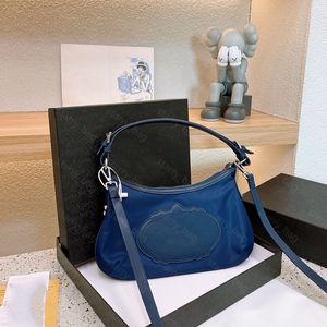 Nylon Shoulder Bag Vintage Designer Bags Tote Purse Crossbody Bag P Handbags Letters Accessories Leather Strap Cross Body Bags Pochette
