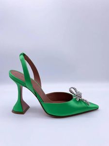 Amina Muaddi Pumps Slingback-Schuhe Hochwertige Mode Rosie Satin Green