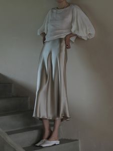 スカートエレガントな女性のスカート韓国ファッションサテンシルクアインラインスカートオフィスブラックシャンパンロングサマースカート女性ファッション230209