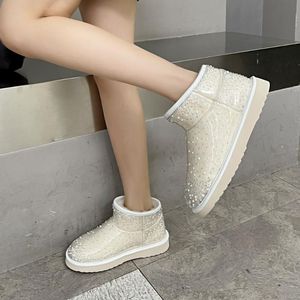 2024 أحذية ثلجية مقاومة للماء للسيدات PVC PVC Diamond Asfliad Wool Shoes Winter Antiskid Fare Warm Warm Fashion 24665 87511