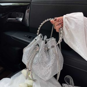 Novos modelos Modelos Rhinestone Designer Bag Bags de ombro de diamante Bolsa de gola de gola de gola de gola de diamante Bolsa de balde de bolsa de mensagens de mão carteira feminina