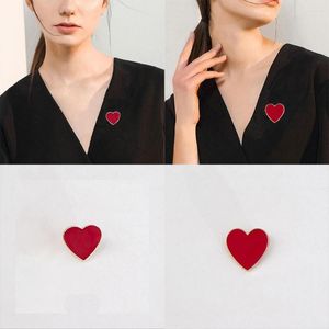 Brooches 2023 Cute Red Heart Shape Alloy Brooch For Lovers Gift Wedding Party Jewelry Valentine's Day Year Artist