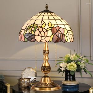 Bordslampor Bröllop Deco Night Stand Lit Mezzanine Enfant Lamp Bedside Tiffany Stained Glass Cover