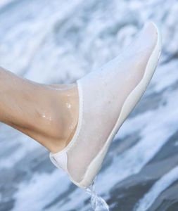 Düz renkli unisex su ayakkabıları hızlı bir şekilde nefes alabilen kayma, yürüyüş su parkında kadınlar su ayakkabıları plaj spor salonu spor ayakkabı y077323719