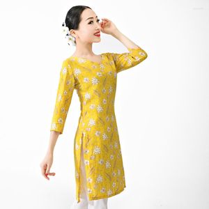 Etniska kläder 2023 Bomull Printed Coat India Giddha Punjabi Dupattas Traditionella kvinnliga blusbyxor SCARF KURTAS SAREE TOP KATAK SETS